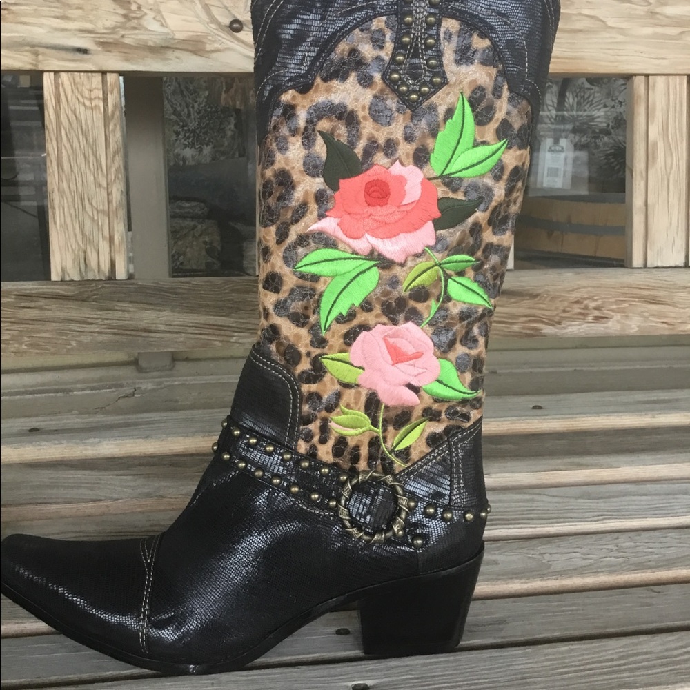 Dakota Boots